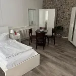 Homestay Vastus Homes *