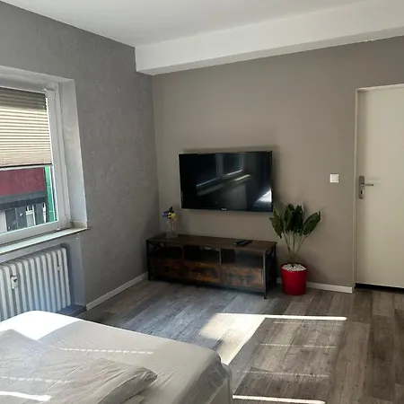 Homestay Laroni